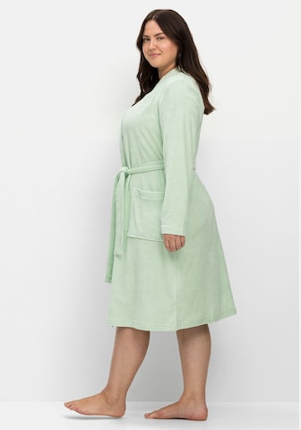 SHEEGO Long Bathrobe in Green