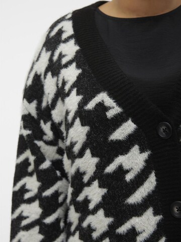 Vero Moda Curve Knit Cardigan in Black