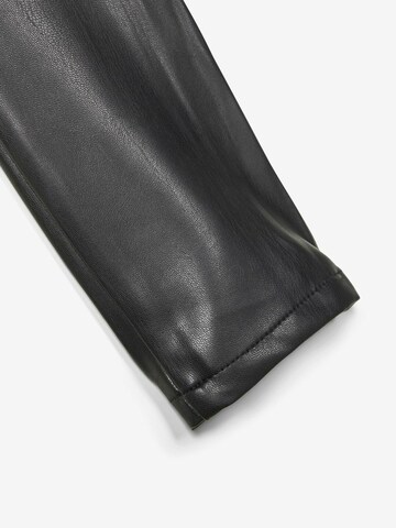 LMTD Skinny Leggings in Schwarz