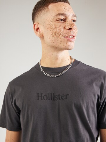 HOLLISTER Футболка в Черный