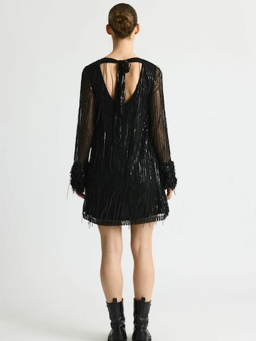 Résumé Šaty ' DeltaRS ' – černá