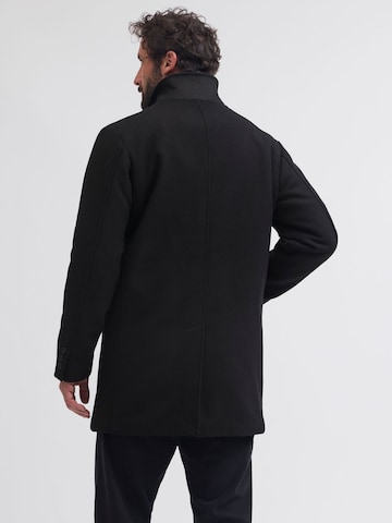 Portland Outerwear Company Between-seasons coat in Black