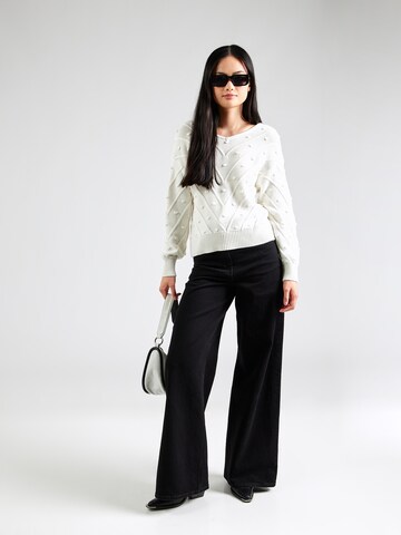 ABOUT YOU Sweater 'Hermine' in White