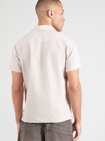 JJ Rebel Средняя посадка Рубашка 'JREBMOSS SUNNY' в Бежевый