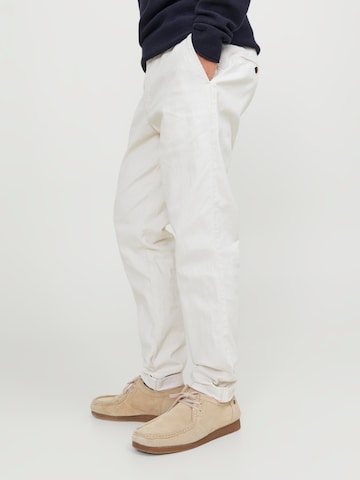 Coupe slim Pantalon chino 'Marco' JACK & JONES en blanc