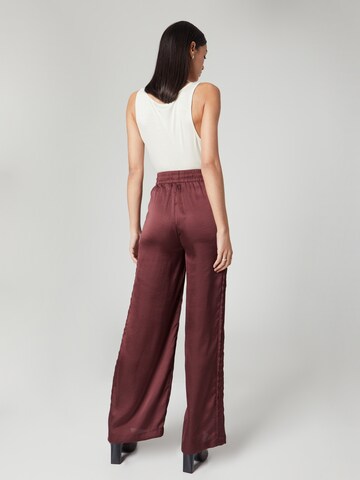 Loosefit Pantaloni 'Linda' di Guido Maria Kretschmer Women in rosso