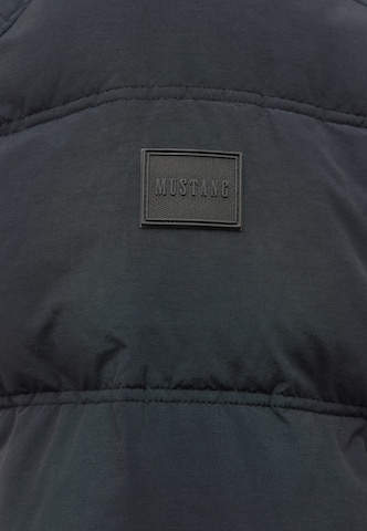 MUSTANG Winter Jacket 'Oakfield' in Black