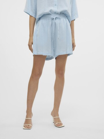 Loosefit Pantalon 'VMLinn' VERO MODA en bleu : devant
