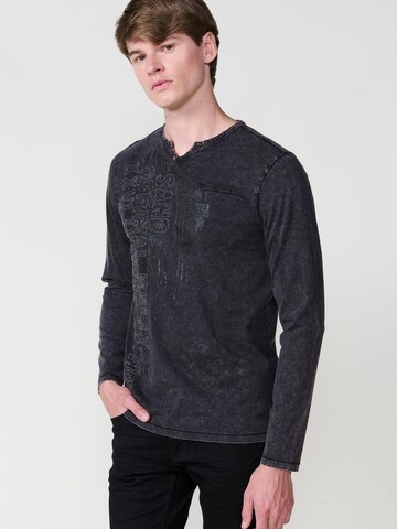 KOROSHI T-shirt i svart