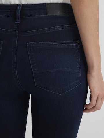 Slimfit Jeans 'KENDRA' di Mavi in blu