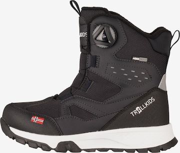 TROLLKIDS Snow Boots in Black: front