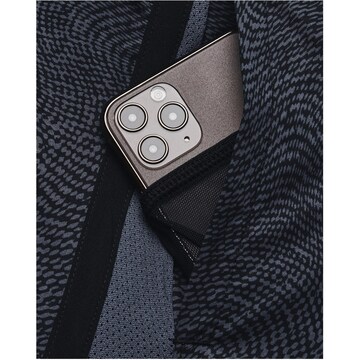 UNDER ARMOUR Regular Sportshorts 'Launch' in Grau