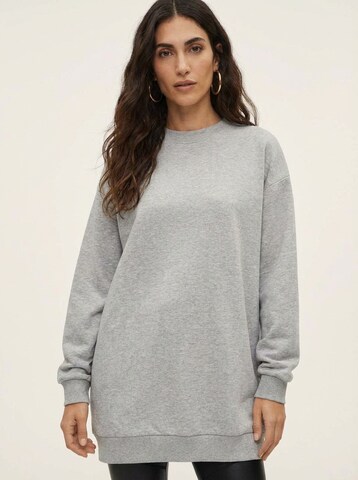 ABOUT YOU Dress 'Christin' in Grey: front