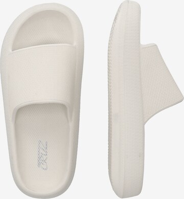 Cruz Beach & Pool Shoes 'Capri' in White