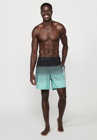 Shorts de bain KOROSHI en vert