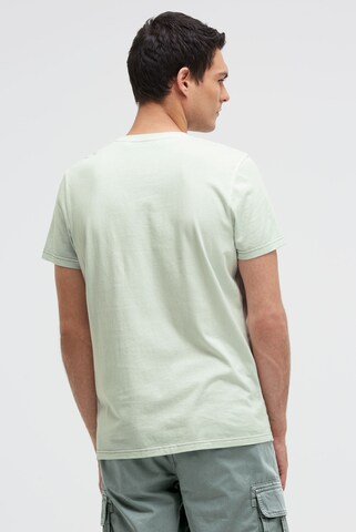 CAMP DAVID Shirt in Green