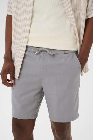 Matinique Regular Hose 'Barton' in Grau
