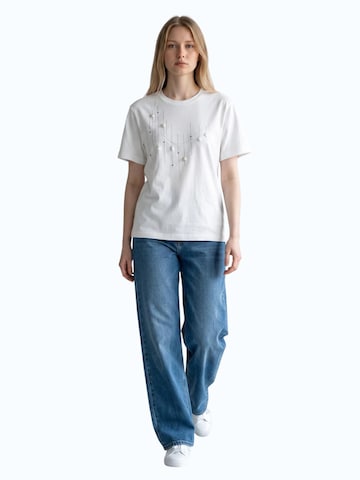 Viore Shirt 'T-shirt' in White