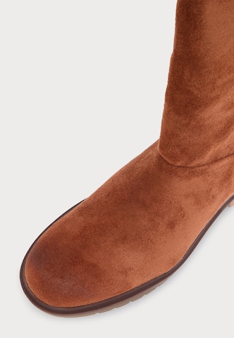 Botine 'Tamara' de la ABOUT YOU pe maro