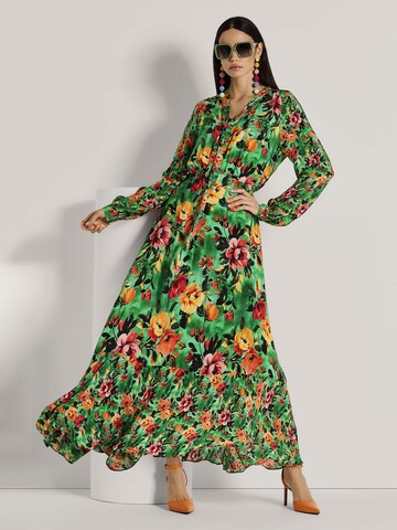 MADELEINE Jurk in Groen: voorkant