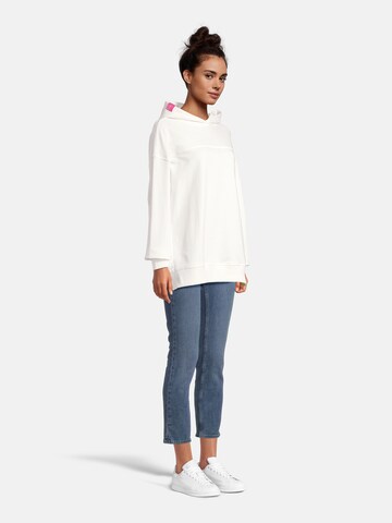salzhaut Sweatshirt 'Leesgood' in Wit