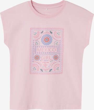 NAME IT T-shirt 'JULIKS' i rosa: framsida