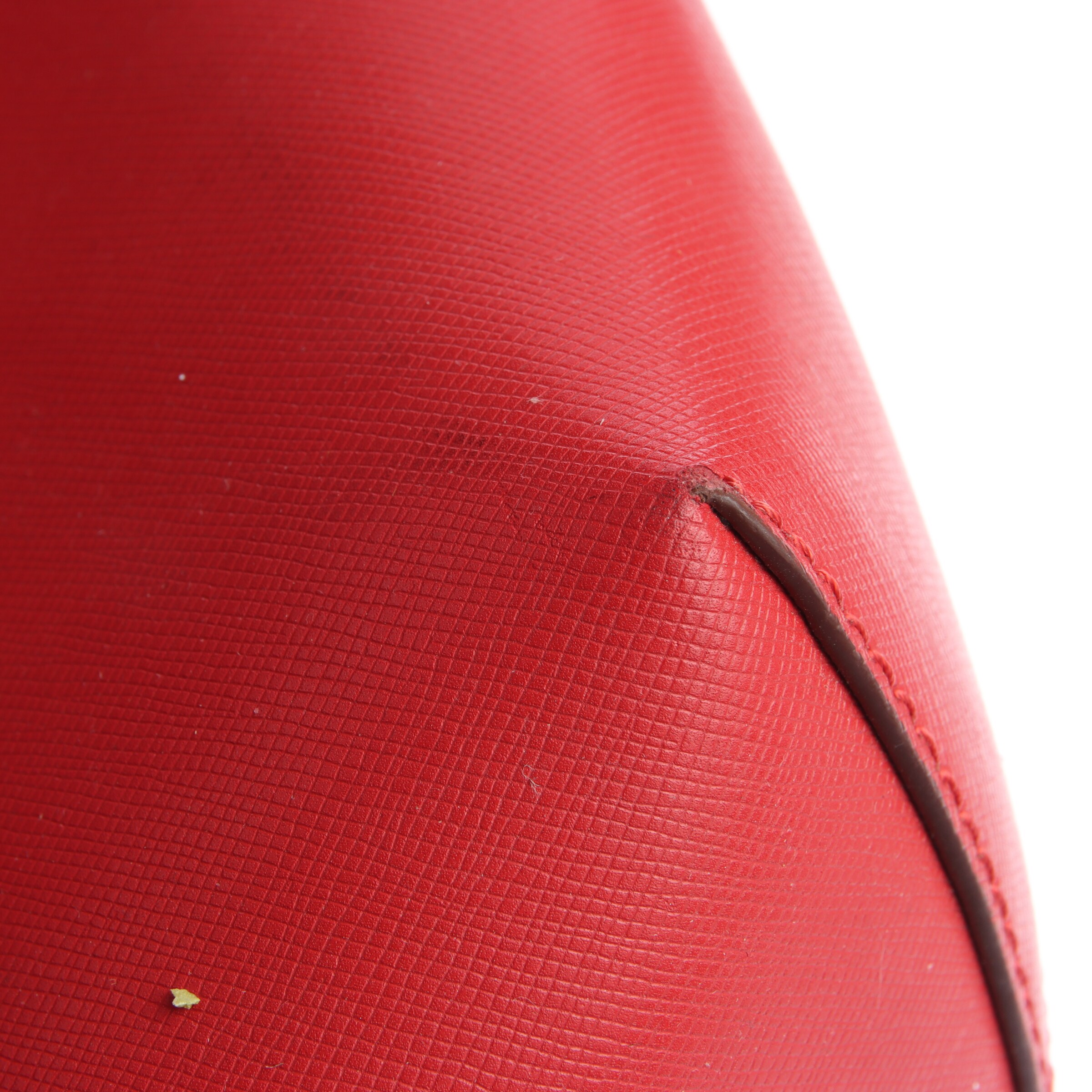 Emporio Armani Bag in One size in Red