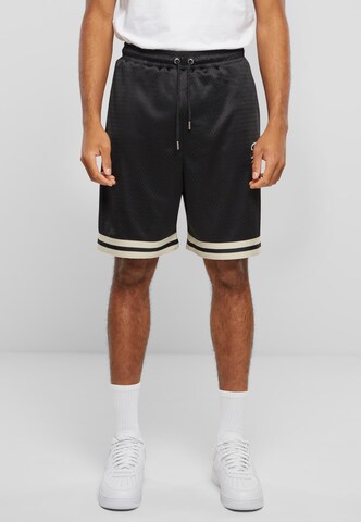 FUBU Regular Hose 'Varsity' in Schwarz: Vorderseite
