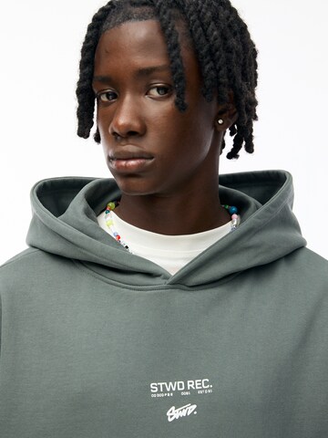Pull&Bear Sweatshirt in Groen
