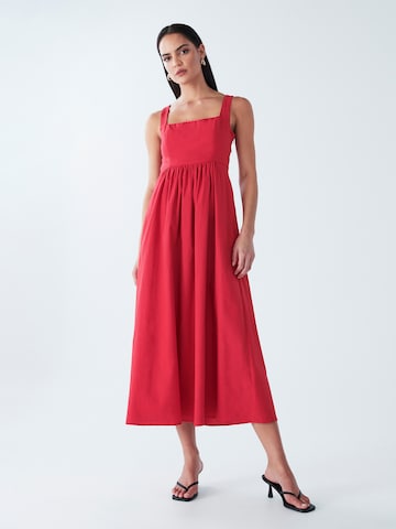 BWLDR Jurk 'Shanay' in Rood: voorkant
