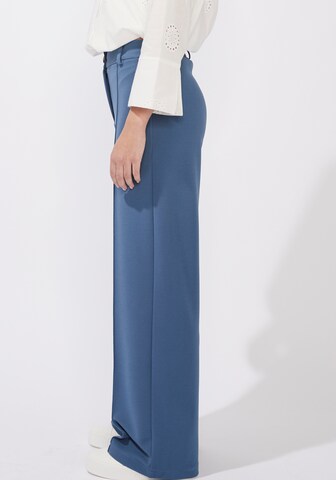 Hailys Loose fit Pleated Pants in Blue