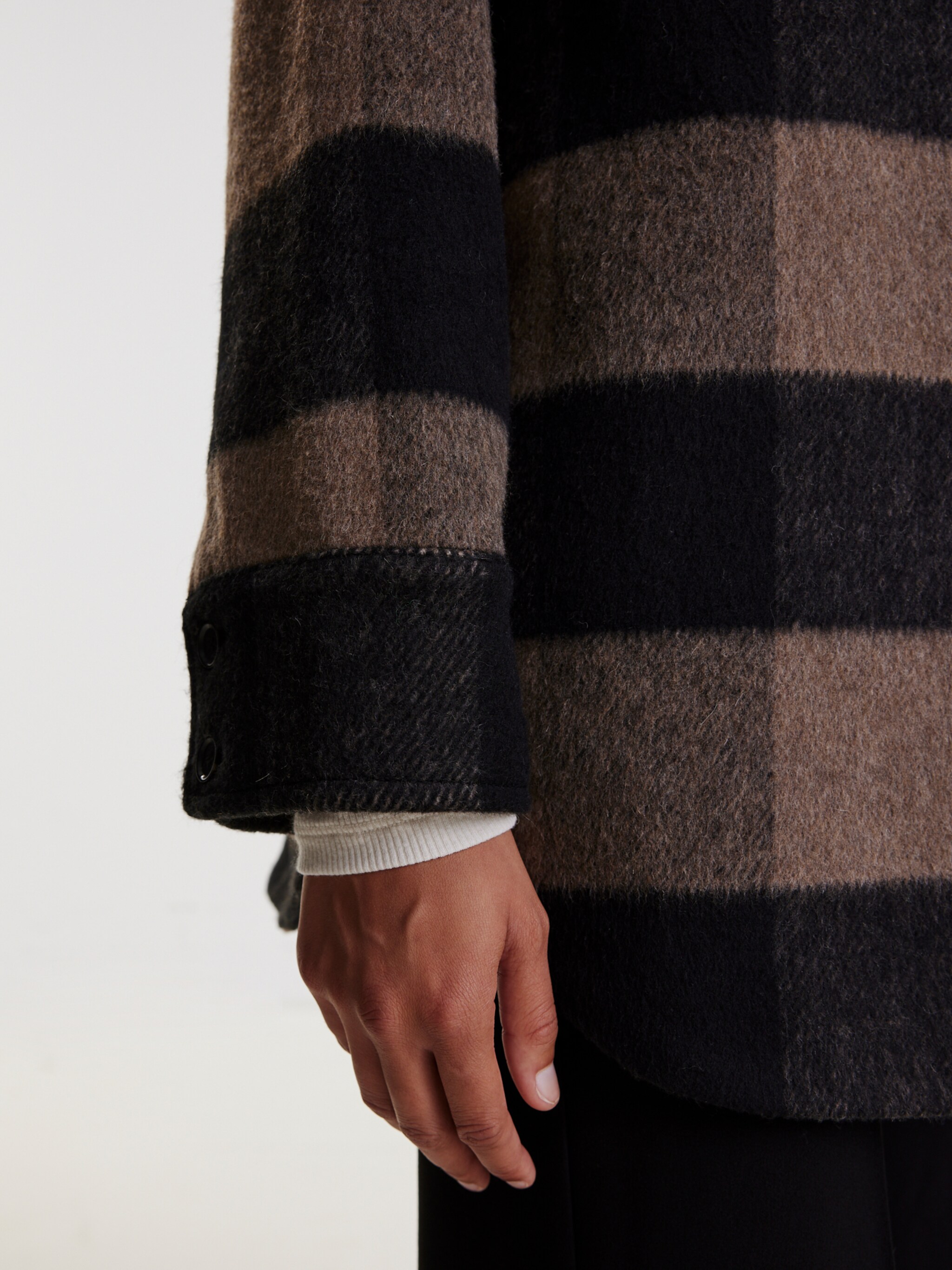 EDITED Produkte Jacke 'Leinani' braun