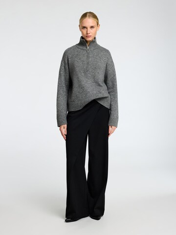 SELECTED FEMME Pullover i grå