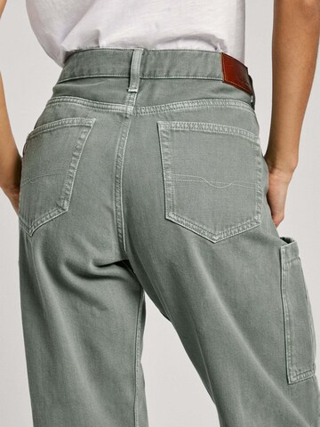 Pepe Jeans Loosefit Bundfaltenjeans in Grün