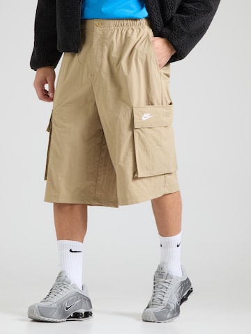 Loosefit Pantaloni 'CLUB' di Nike Sportswear in beige: frontale