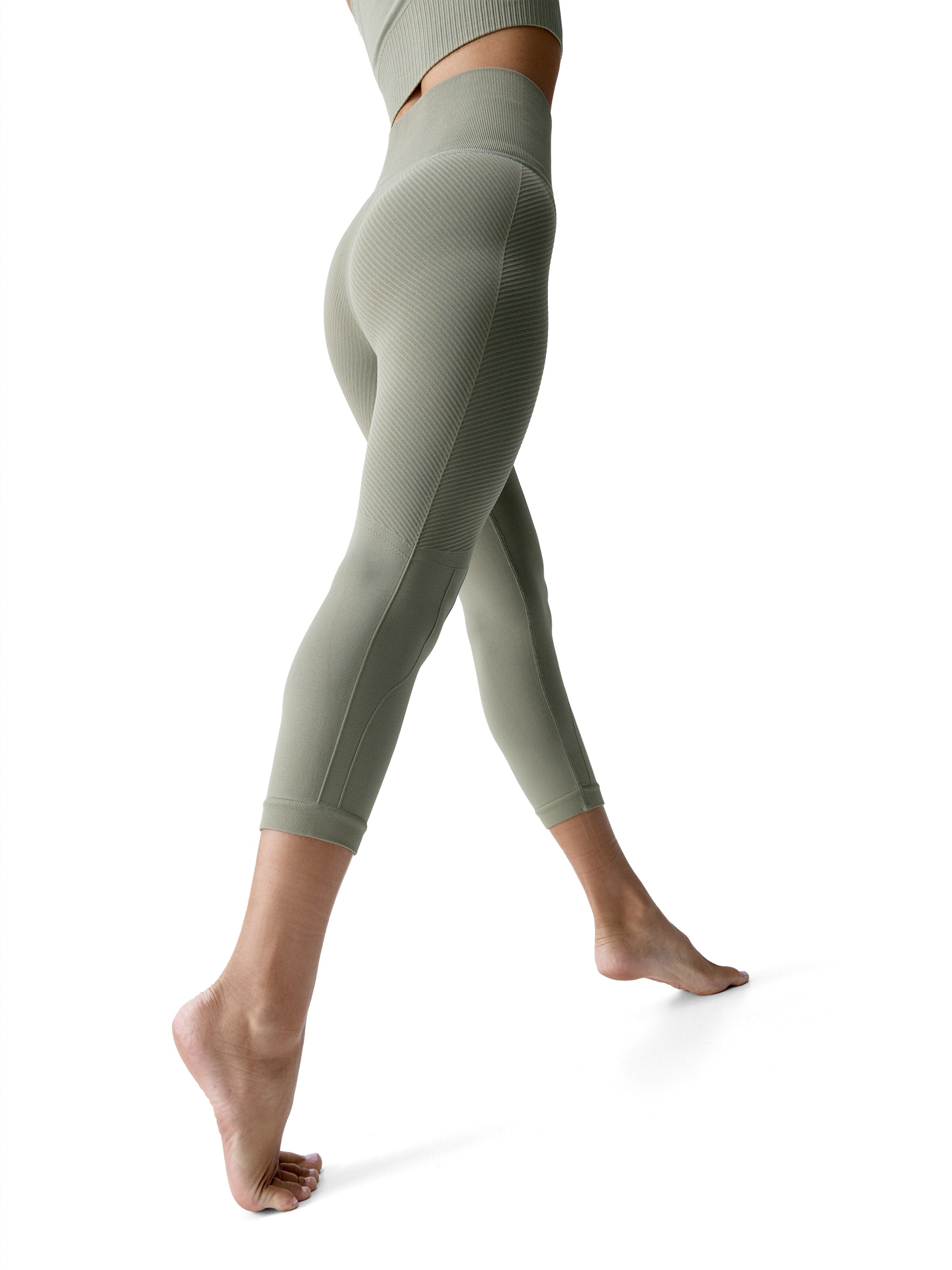 Born Living Yoga Skinny Leggings ' Devika ' in Beige