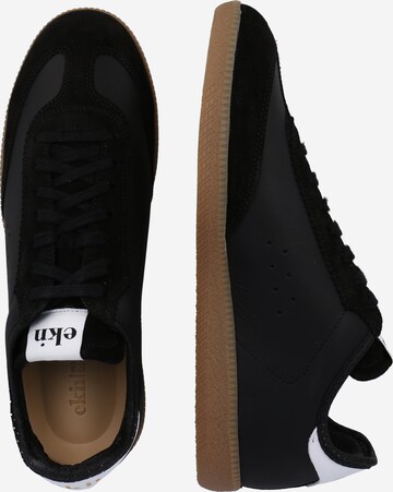 Sneaker low 'TSUGA' de la EKN Footwear pe negru