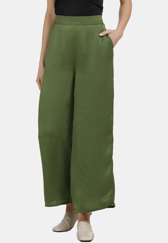 Usha Loose fit Pants in Green: front