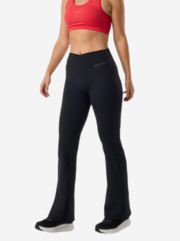 SWEDEMOUNT Boot cut Workout Pants 'Core' in Black