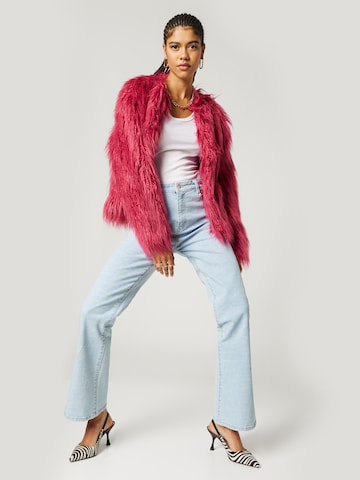 Hoermanseder x About You Between-Season Jacket 'Jana' in Pink