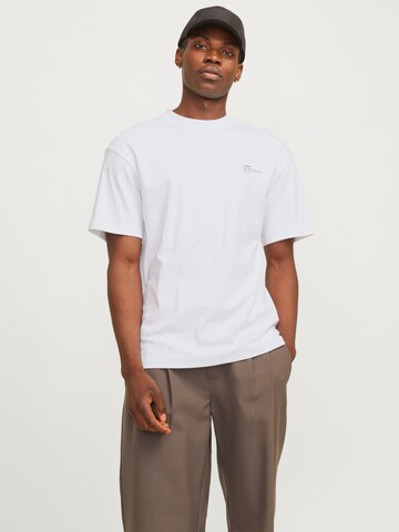 T-Shirt 'JCOTerrain' JACK & JONES en blanc : devant