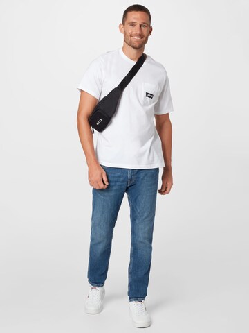 LEVI'S ® Särk 'Relaxed Graphic Pocket', värv valge