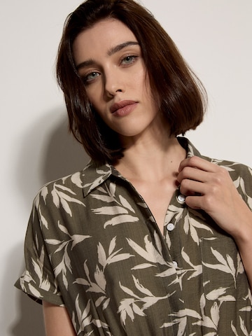 Apricot Dress ' ' in Green