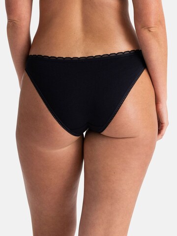 Dorina Slip 'Naomi'‌‌‌‌‌‌‌‌‌ in Schwarz