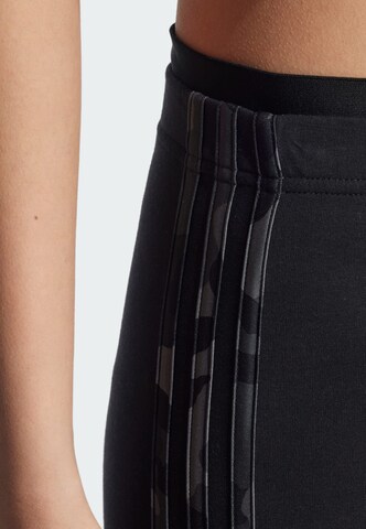 ADIDAS SPORTSWEAR Kitsas Spordipüksid, värv must