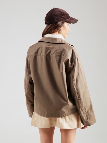 Veste mi-saison Calvin Klein en gris