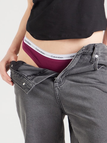 Calvin Klein - Tanga em bege