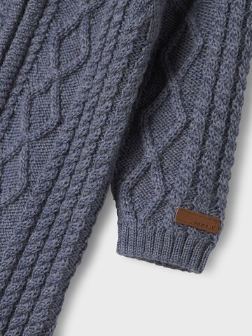Ensemble NAME IT en gris