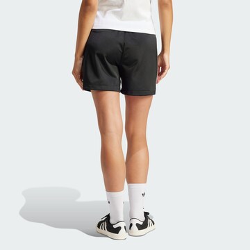 ADIDAS ORIGINALS Loosefit Shorts 'Firebird' in Schwarz
