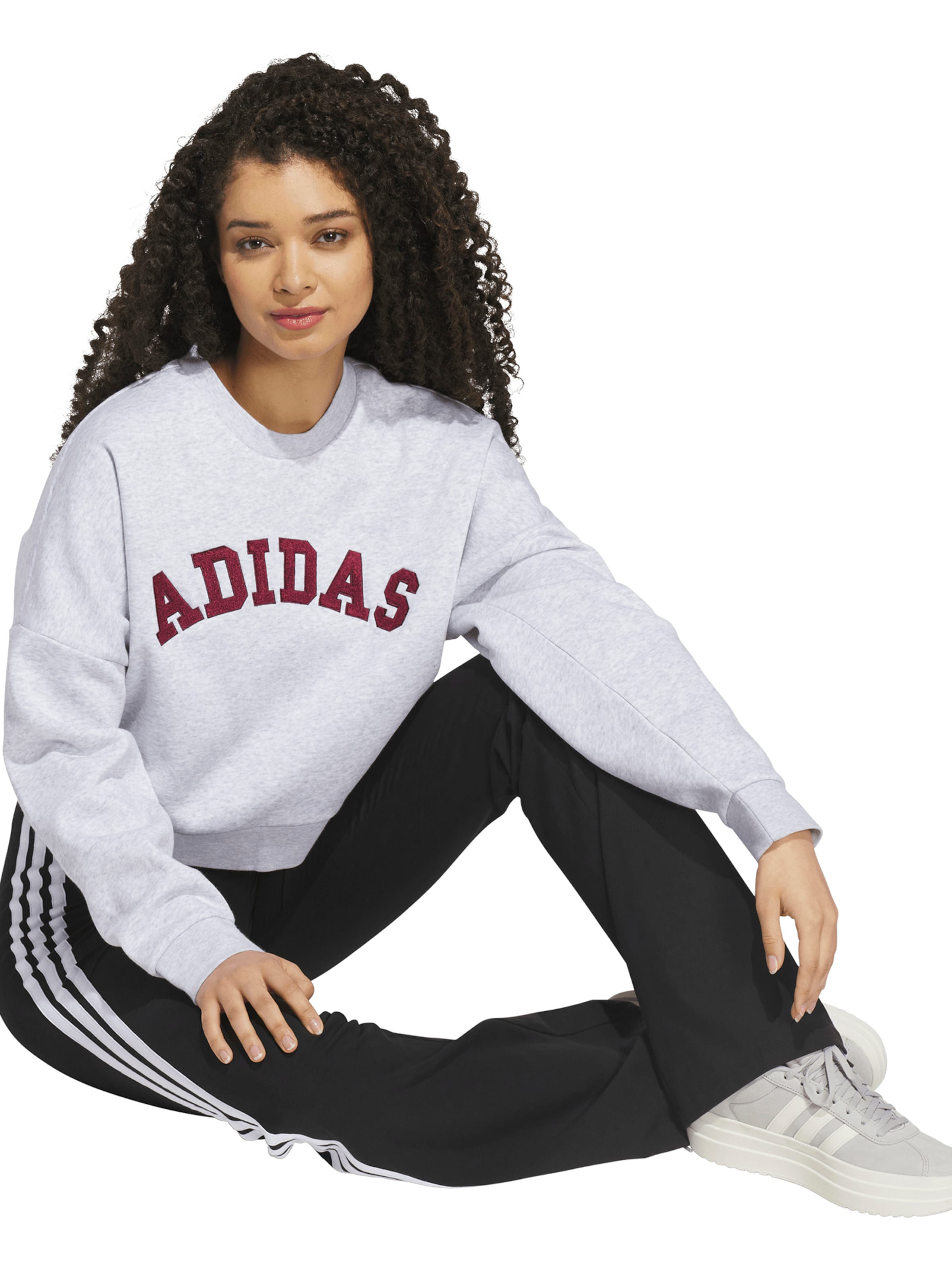 Sweat de sport 'Holiday' ADIDAS SPORTSWEAR en gris